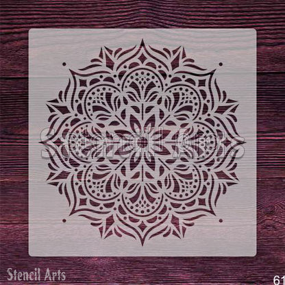 Ev Dekorasyonu ve El Sanatları Projeleri için Altın Spiral Mandala Şablonu